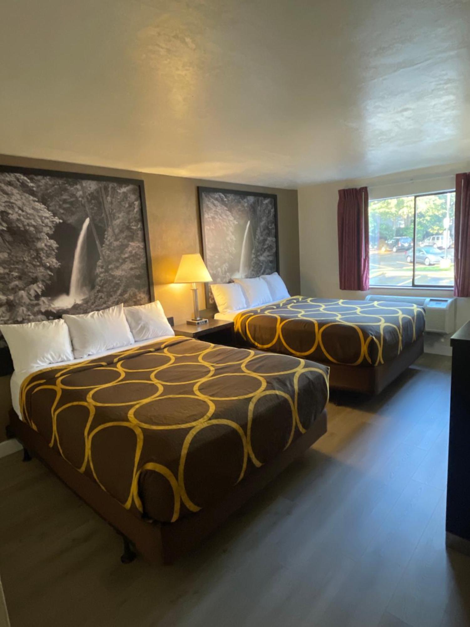 Super 8 By Wyndham Lacey Olympia Area Exterior photo